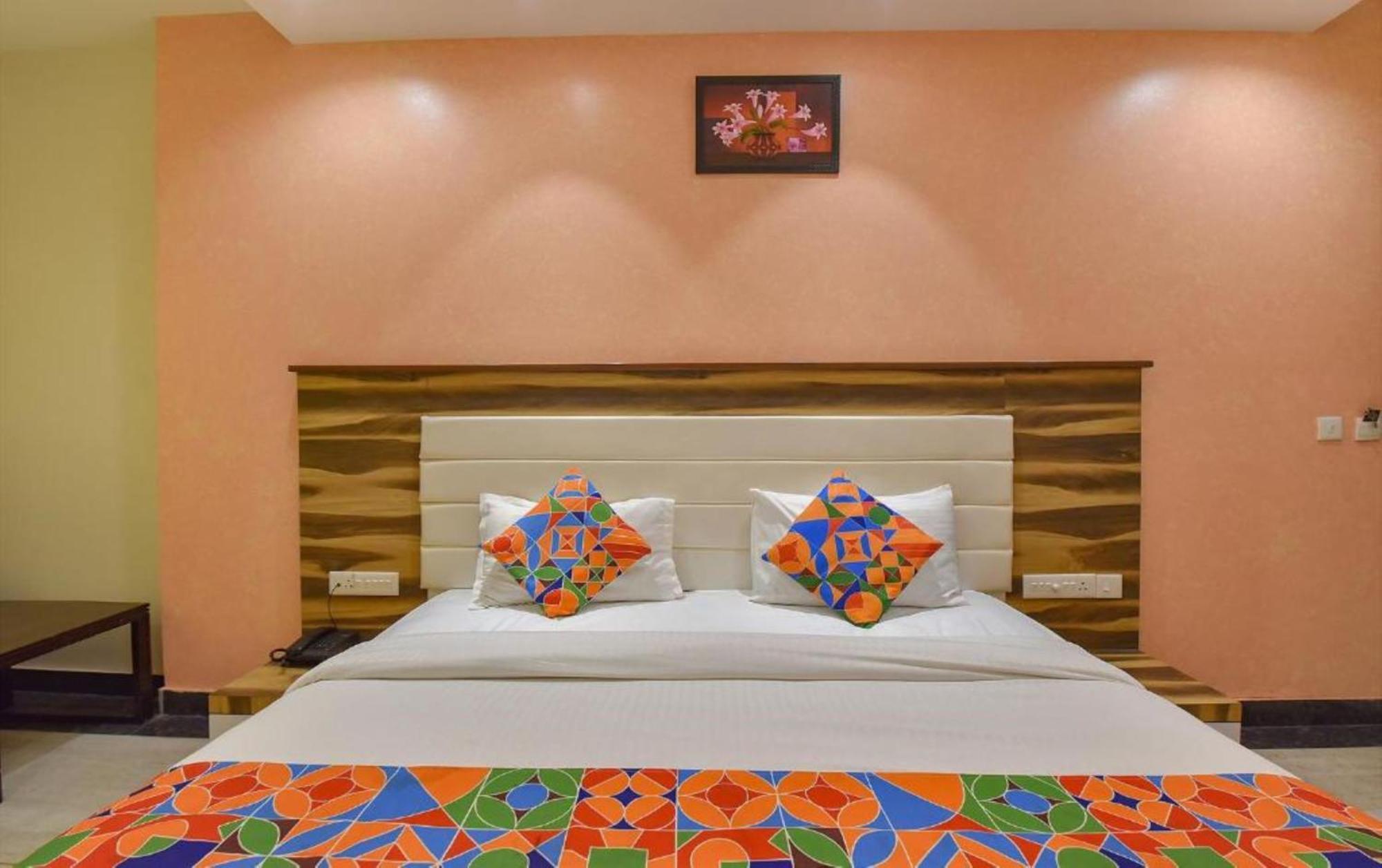 Wind Palace Hotel Jaipur Buitenkant foto