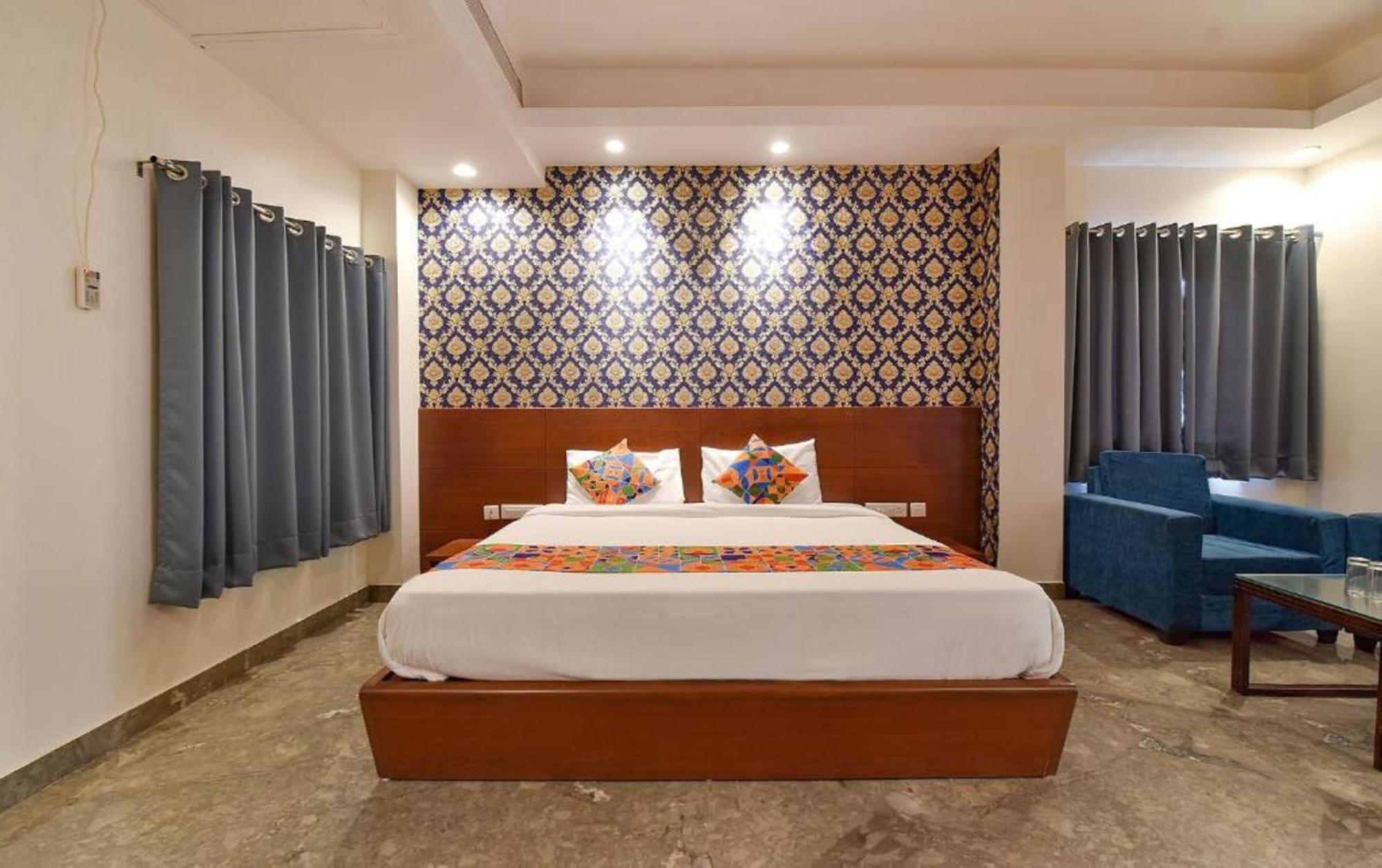 Wind Palace Hotel Jaipur Buitenkant foto